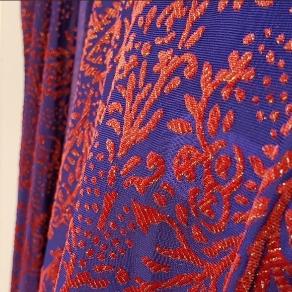 LULAROE sleeveless  Blue and red Joy Vest/kimono - Picture 7 of 13